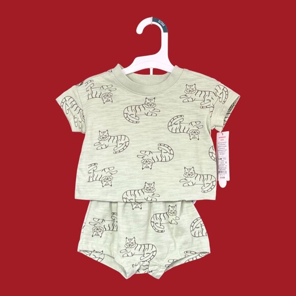 Cat & Jack - 10 Pieces Of Clothing For Baby Boys From 0 To 3 Months - Picture 5 of 9